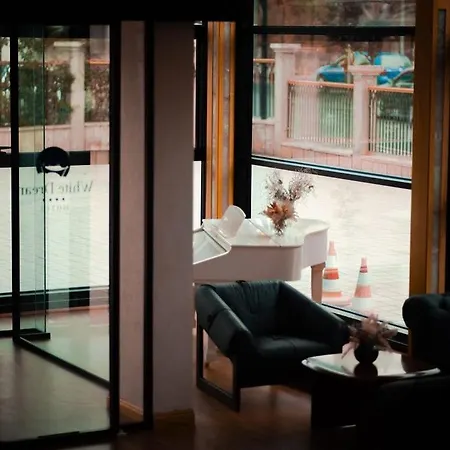 فندق White Dream تيرانا