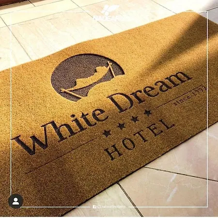 酒店 White Dream 4*