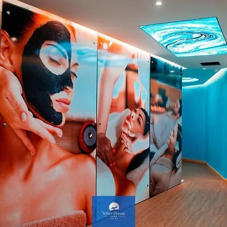 فندق White Dream 4*