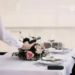 White Dream ティラナ