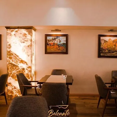 Hotel White Dream 4*