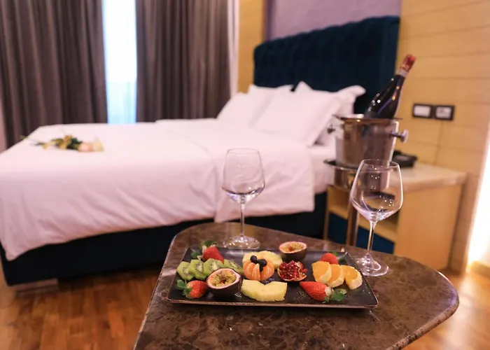 Hotel White Dream 4*