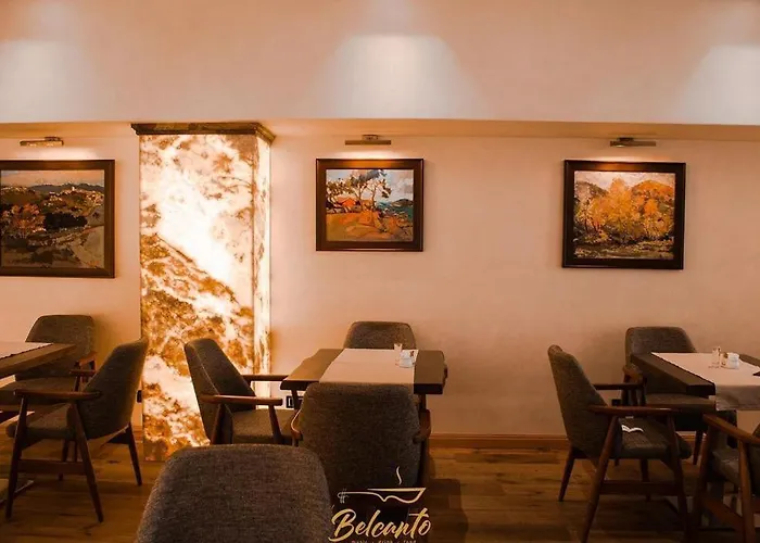 Hotel White Dream 4*