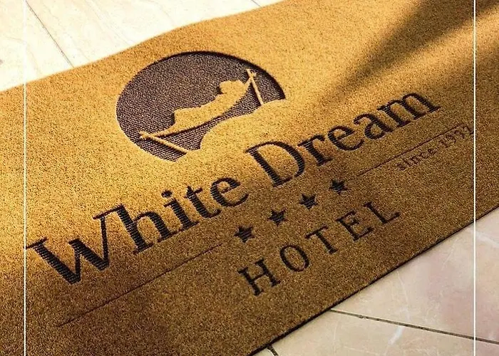 Hotel White Dream 4*