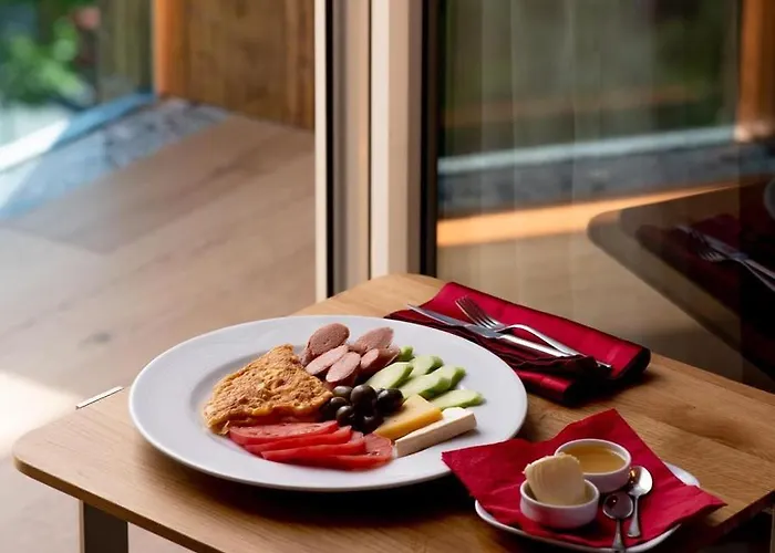 White Dream 4* Tirana