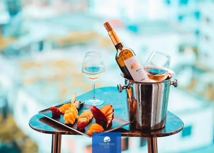 Hotel White Dream 4*