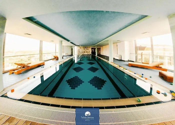 White Dream 4* Tirana